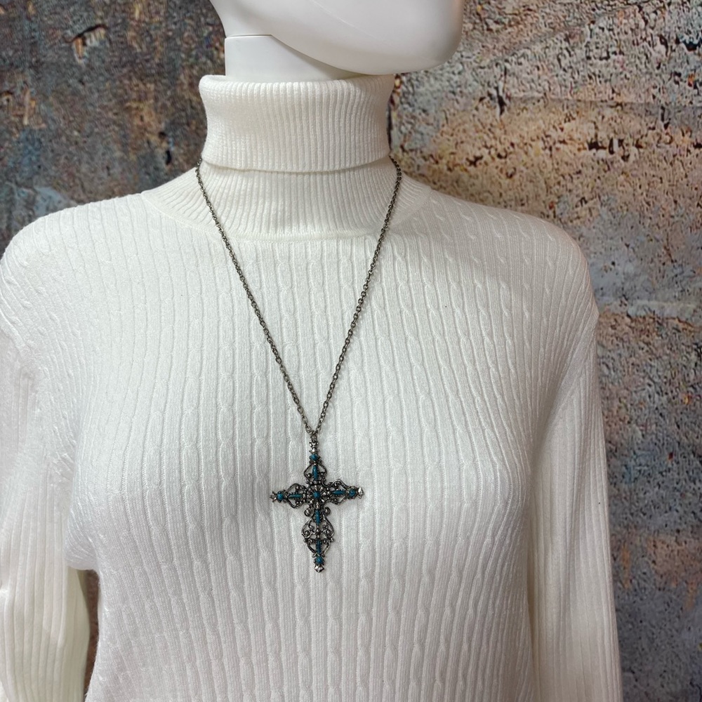 Long cross necklace NWOT